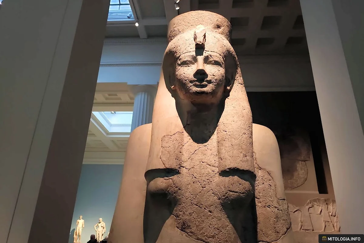 ▷ LOS 44 DIOSES EGIPCIOS MÁS IMPORTANTES 3 diosa Hathor